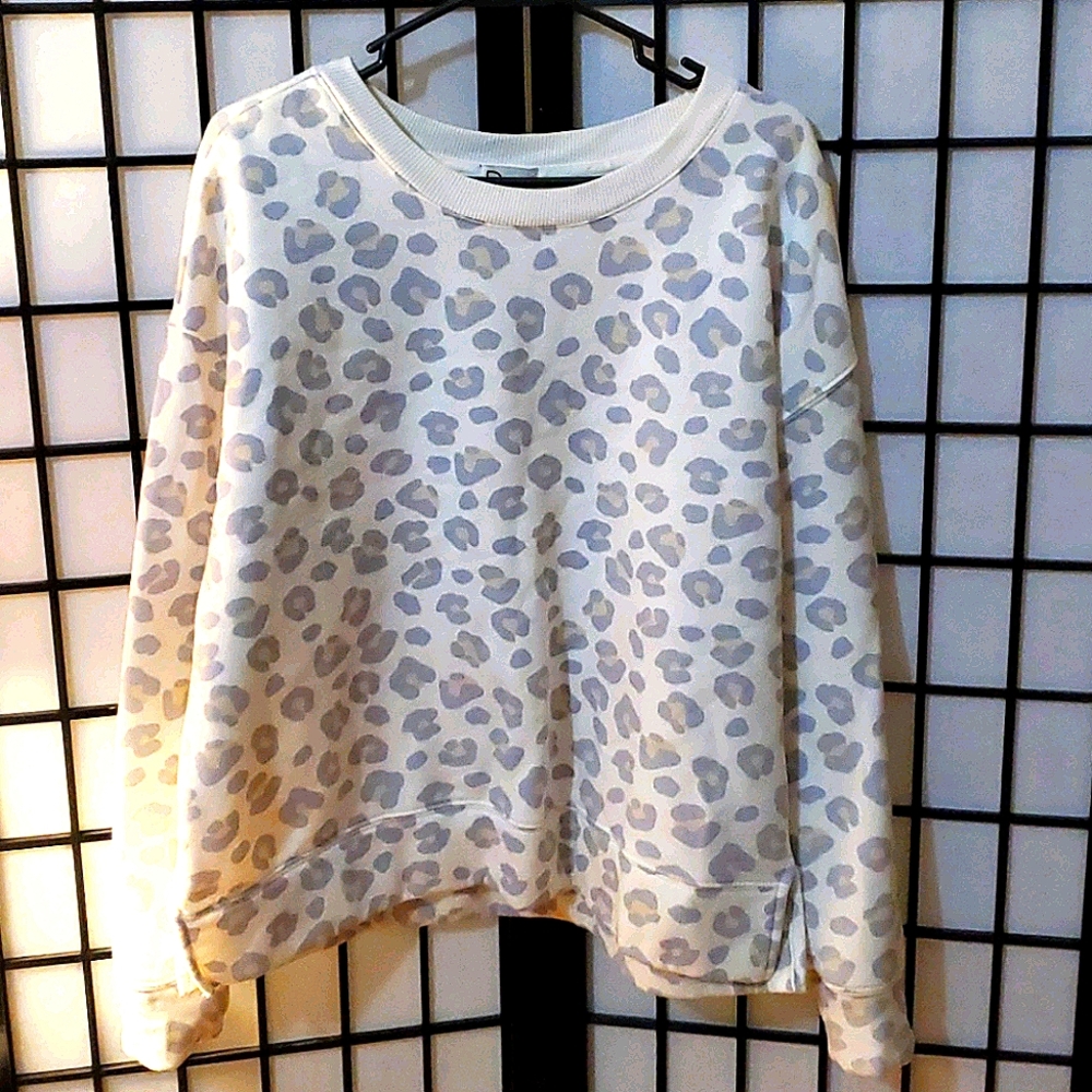 Leopard print sweater